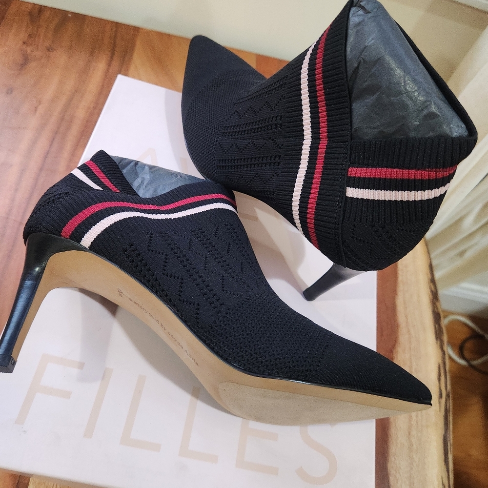 Avec Les Filles Stretch Knit Bootie 7.5M
